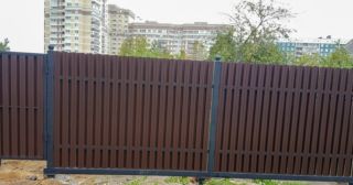 Купить распашные ворота из штакетника Мелеуз, цена от 2700 руб.