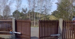 Купить распашные ворота из штакетника Мелеуз, цена от 2700 руб.
